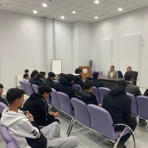 Bingöl İl Millî Eğitim Müdür Yrd. Abdulhaluk ÇAKAN ve Aile ve Sosyal Hizmetler İl Müdür Yrd. Orhan VARAN, Çocuk Evleri Sitesi’nde çocuklarımızla bir araya gelerek eğitim ve yaşam tecrübelerini paylaştı.  - fotoğraf 2