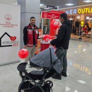 PİESTA AVM’de Koruyucu Aile Birimi tarafından stant açılarak bilgilendirme ve farkındalık çalışmaları gerçekleştirilmiştir. - fotoğraf 2