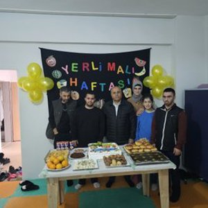 İl Müdürlüğümüze bağlı Gündüzlü Bakım Rehabilitasyon ve Aile Danışma Merkezi’nde, özel bireylerimizi ile Yerli Malı Haftası coşkuyla kutlandı. - fotoğraf 2