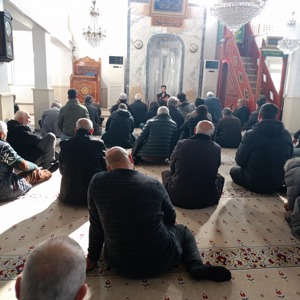 Sosyal Hizmet Merkezlerimiz Tarafından İlimiz Genelindeki Camilerde Cuma Namazı Öncesi Farkındalık Eğitimlerimiz Devam Ediyor - fotoğraf 1