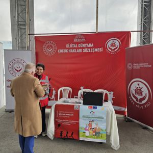 İlimiz Genelinde ‘Dijital Dünyada Çocuk Hakları Sözleşmesi’ Kapsamında Farkındalık Faaliyetleri Başlatıldı - fotoğraf 5