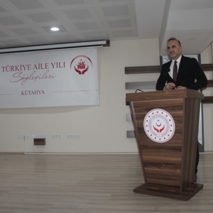 2025 Aile Yılı Söyleşileri Kapsamında “Aile İçinde Dayanışma ve Toplumsal Huzur” Söyleşisi Gerçekleştirildi - fotoğraf 2