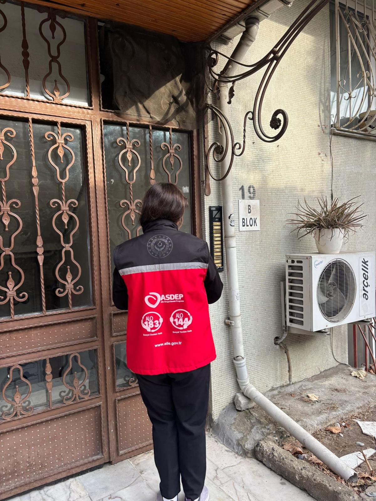 İl Müdürlüğümüze Bağlı Sosyal Hizmet Merkezlerimiz Tarafından İl Genelinde Aile Sosyal Destek Programı Kapsamında Ziyaretlerimiz Devam Ediyor