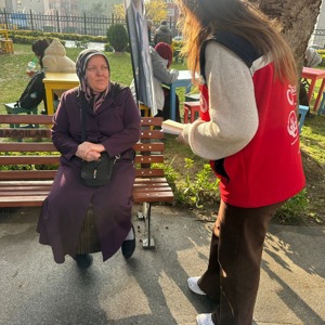İl Genelinde Sahaya Çıkan Ekiplerimiz Mobil Sosyal Hizmet Noktalarında Farkındalık Oluşturmuş Bilgilendirme ve Broşür Dağıtımı Gerçekleştirilmiştir  - fotoğraf 3