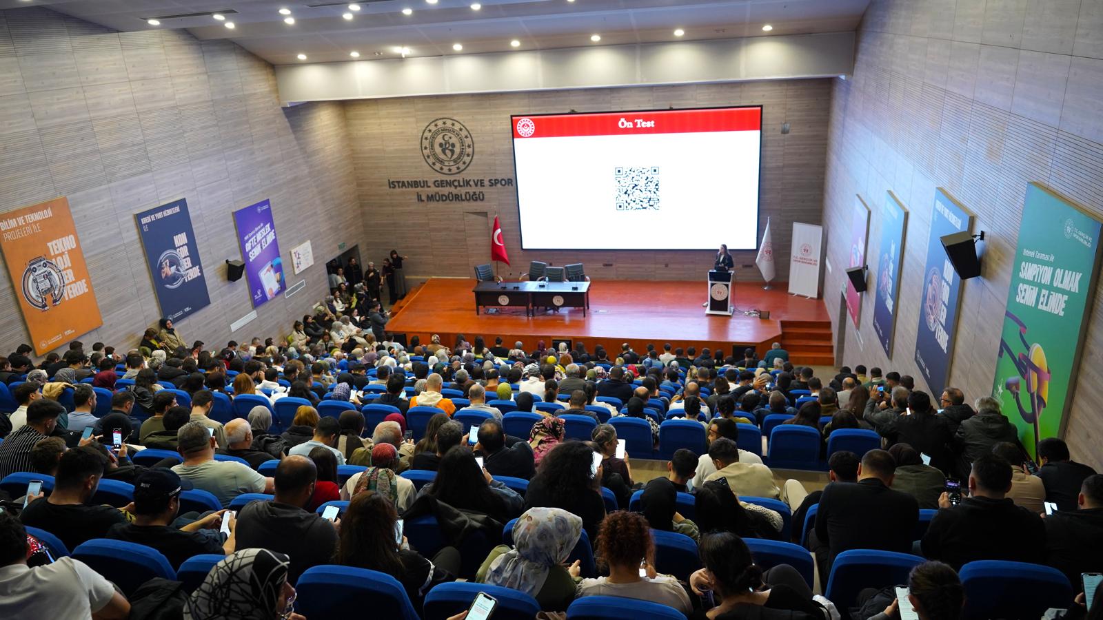 İstanbul Şiddet Önleme ve İzleme Merkezi Tarafından 2.300 Kamu Görevlisine Kadına Yönelik Şiddetle Mücadele Eğitimi Verildi