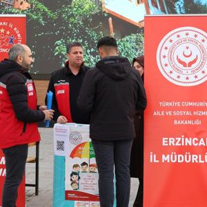 Dijital Dünyada Çocuk Hakları Sözleşmesi İmza Kampanyası Erzincan'da Yoğun İlgi Gördü. - fotoğraf 2