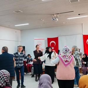 İl Sağlık Müdürlüğüne Bağlı Sağlıklı Hayat Merkezi Personelleri Tarafından Huzurevine Ziyaret Gerçekleştirildi - fotoğraf 2