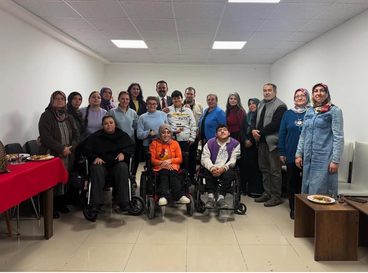 İl Müdürümüz Nejat İLHAN, Bilecik Engelsiz Yarınlar Derneğini Ziyaret Etti