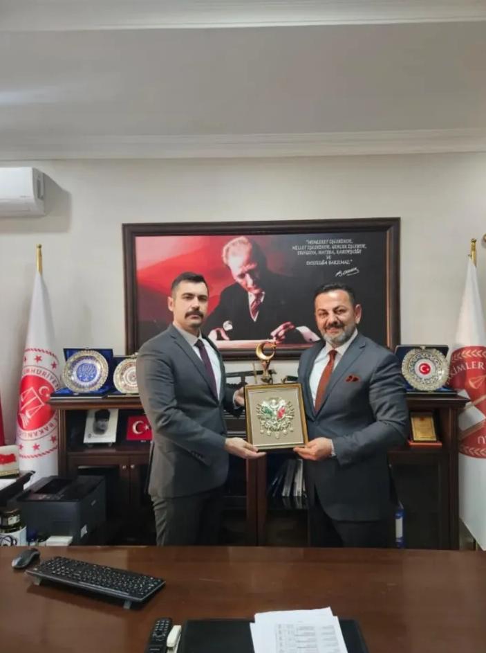 İl Müdürümüz Nejat İLHAN, Bilecik Ağır Ceza Mahkemesi Başkanı Sayın Mehmet KURT'u Makamında Ziyaret Etti