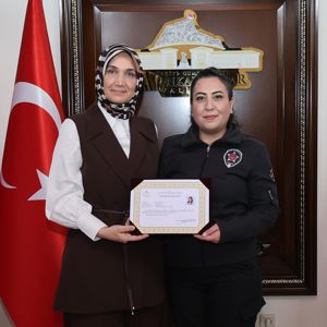 Valimiz Doç. Dr. Kübra Güran Yiğitbaşı'ndan Özverili Çalışmalara Teşekkür Belgesi - fotoğraf 3