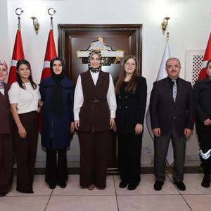 Valimiz Doç. Dr. Kübra Güran Yiğitbaşı'ndan Özverili Çalışmalara Teşekkür Belgesi - fotoğraf 6