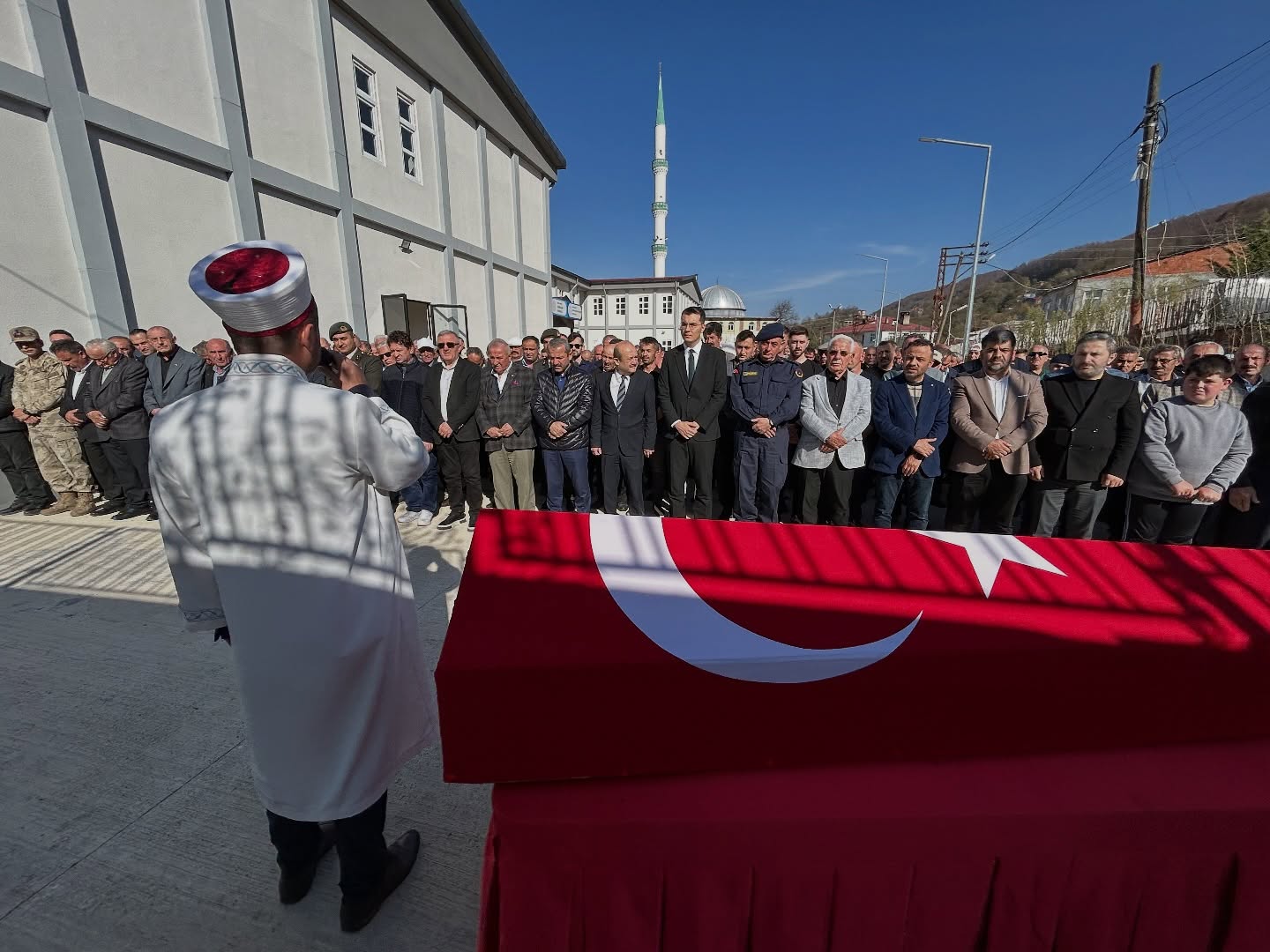 Kore Gazisi Ahmet Çamoğlu Son Yolculuğuna Uğurlandı