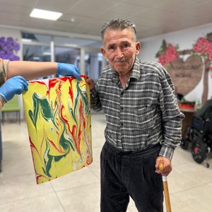 Fatsa’da Yaşlı Ellerde Sanat Açtı: Huzurevinde Ebru Mesaisi - fotoğraf 3