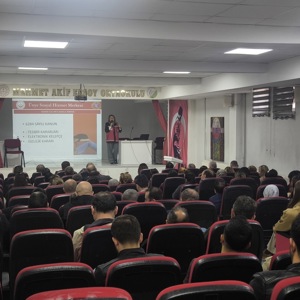 Ünye ilçemizde okul idarecileri ve rehber öğretmenlere, Çocuk Koruma Kanunu ile Ailenin Korunması ve Kadına Karşı Şiddetin Önlenmesine Dair Kanun kapsamında farkındalık eğitimi düzenlenmiştir. - fotoğraf 3