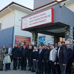 Ünlü Konuklarımızın Engelsiz Yaşam, Bakım, Rehabilitasyon ve Aile Danışma Merkezimize Ziyareti - fotoğraf 1
