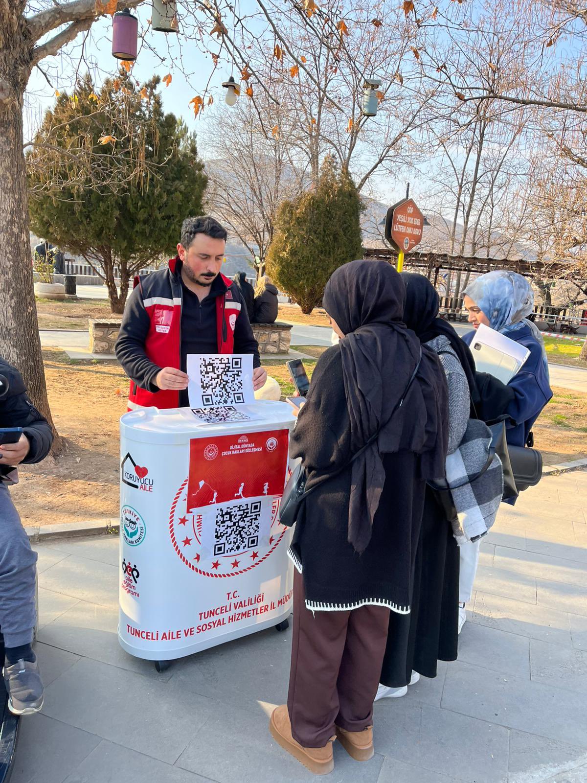  “Çocukların Dijital Hakları” İmza Kampanyası