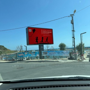 Dijital Dünyada Çocuk Hakları Sözleşmesi Kapsamında Farkındalığı Artırmak Amacıyla İlimiz Genelindeki Billboardlarda da Çalışmalarımız Devam Ediyor - fotoğraf 2