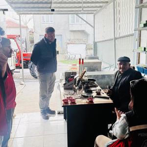 4 Kuşak ve 5 Kuşağın Bir Arada Yaşadığı Aileye Ziyaret Gerçekleştirildi. - fotoğraf 3