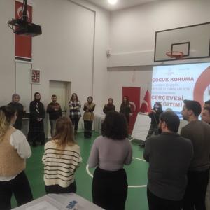 Çocuk Koruma Alanında Görev Yapan Meslek Elemanlarımıza Yönelik ‘Karar Destek Mekanizmalarının Güçlendirilmesi Eğitimi' Üç Ayrı Kuruluşumuzda Gerçekleştirildi. - fotoğraf 2