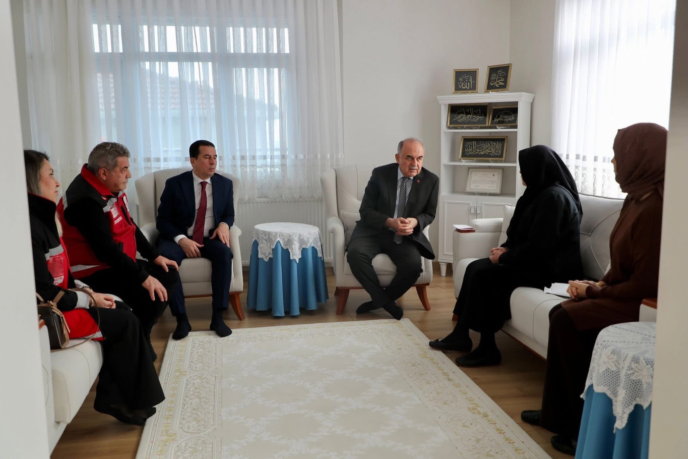 Vali Muammer Erol’dan Şehit Ailesine Vefa Ziyareti