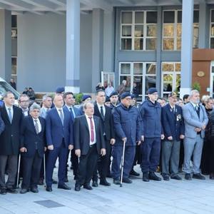 3 Aralık Dünya Engelliler Günü Kapsamında, Valilik Hizmet Binası Önünde Tören Düzenlenmiştir. - fotoğraf 4