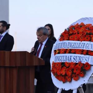 3 Aralık Dünya Engelliler Günü Kapsamında, Valilik Hizmet Binası Önünde Tören Düzenlenmiştir. - fotoğraf 9