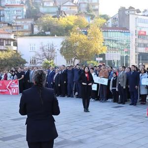 3 Aralık Dünya Engelliler Günü Kapsamında, Valilik Hizmet Binası Önünde Tören Düzenlenmiştir. - fotoğraf 11