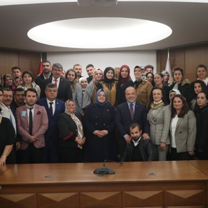Hemşehrileri Bakan Selçuk’u Ziyaret Etti - fotoğraf 1