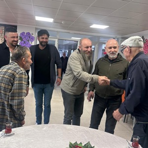 Fatsa Huzurevi Müdürlüğümüze  Sanatçı Çetin Altay’dan Ziyaret - fotoğraf 3