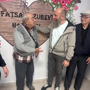 Fatsa Huzurevi Müdürlüğümüze  Sanatçı Çetin Altay’dan Ziyaret - fotoğraf 6