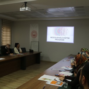 Modüler Aile Eğitim Programının katılım belgeleri takdim edilmiştir. - fotoğraf 9