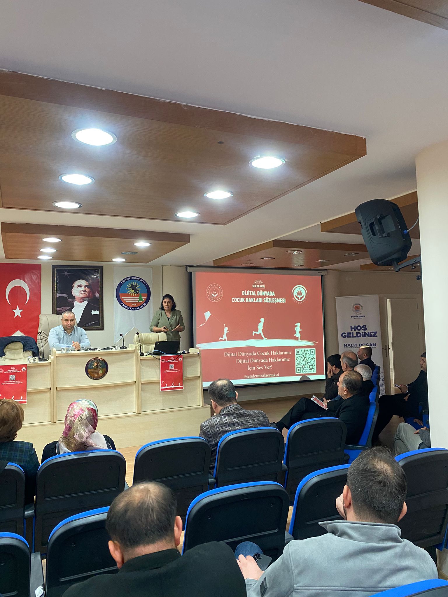 Dijital Dünyada Çocuk Haklarına Muhtarlardan Destek  