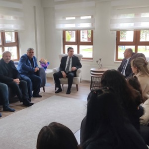 Ünye Kaymakamı Ayhan Işık’tan Sabancı Çocukevi Sitesi Müdürlüğümüze Ziyaret - fotoğraf 1