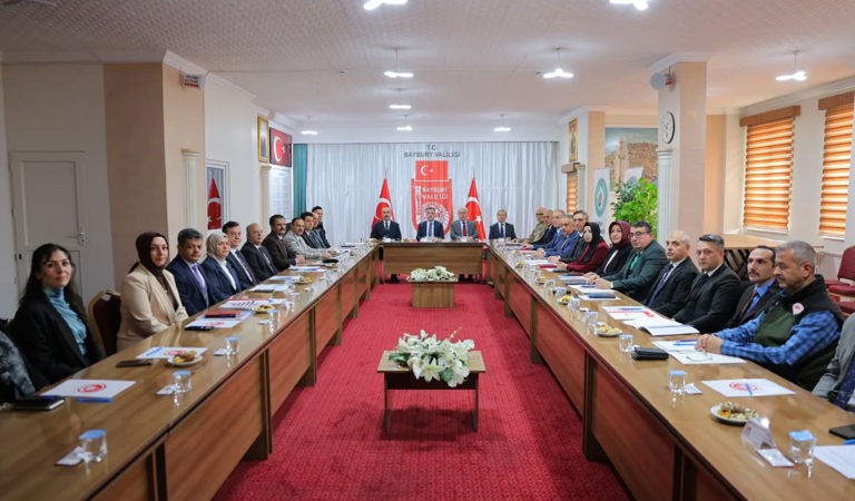 2025 Aile Yılı 'Ailenin Korunması ve Güçlendirilmesi Vizyon Belgesi ve Eylem Planı' Bilgilendirme Toplantısı Yapıldı