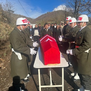 Gazimiz Mehmet YEŞER Askeri Törenle Son Yolculuğuna Uğurlandı - fotoğraf 3
