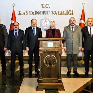 Bakan Yardımcımız Sayın Leman Yenigün Kastamonu Valiliğini Ziyaret Etti - fotoğraf 1