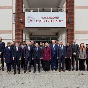  Bakan Yardımcımız Sayın Leman Yenigün’den Çocuk Evleri Sitesi’ne Anlamlı Ziyaret - fotoğraf 1
