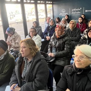 Vali Yardımcımız Sayın Aydın ERGÜN 'Yükselen Kadınlar Girişimcilik Eğitim Tırı'nı Ziyaret Etti - fotoğraf 4