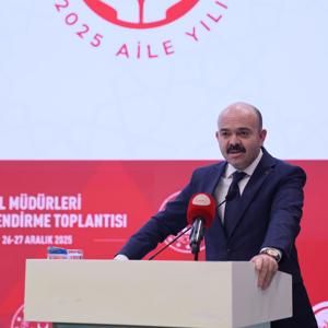 Bakanımız Sayın Mahinur ÖZDEMİR GÖKTAŞ başkanlığında gerçekleştirilen İl Müdürleri Değerlendirme Toplantısı, 81 il müdürümüzün katılımıyla gerçekleştirilmiştir. - fotoğraf 5