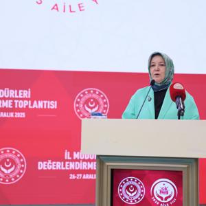 Bakanımız Sayın Mahinur ÖZDEMİR GÖKTAŞ başkanlığında gerçekleştirilen İl Müdürleri Değerlendirme Toplantısı, 81 il müdürümüzün katılımıyla gerçekleştirilmiştir. - fotoğraf 4
