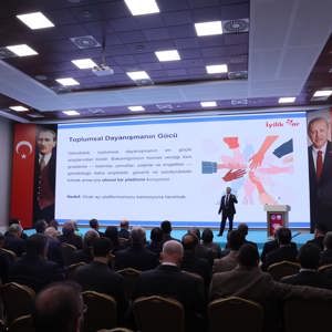 Bakanımız Sayın Mahinur Özdemir Göktaş’ın başkanlığında, 81 ilin katılımıyla Antalya’da gerçekleştirilen İl Müdürleri Değerlendirme Toplantısına, İl Müdürümüz Sayın Çiğdem Açıkyıldız Kazel katılım sağladı. - fotoğraf 2