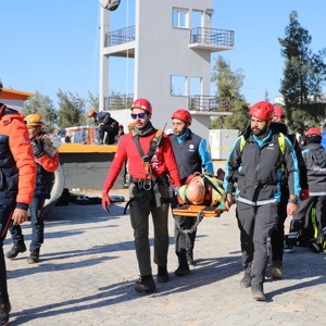 AFAD KOORDİNESİNDE DEPREM TATBİKATI DEĞERLENDİRME TOPLANTISI YAPILDI - fotoğraf 8