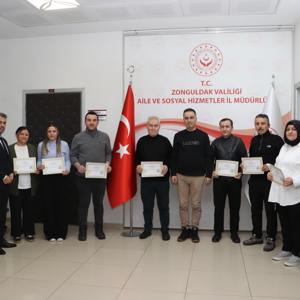 Kurum ve Kuruluşlarımızda Görevli Çalışma Arkadaşlarımıza Teşekkür Belgesi Takdim Edilmiştir. - fotoğraf 1