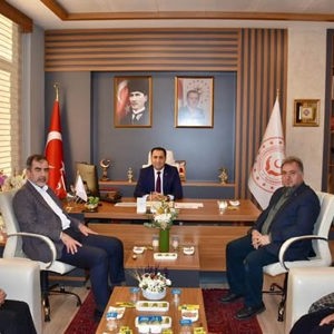 Aydın Adalet ve Kalkınma Partisi İl Başkanı Mehmet Erdem ve beraberindeki Yönetim Kurulu Üyeleri, İl Müdürümüz,  İlkay Türkoğlu’na hayırlı olsun ziyaretinde bulundu. - fotoğraf 1