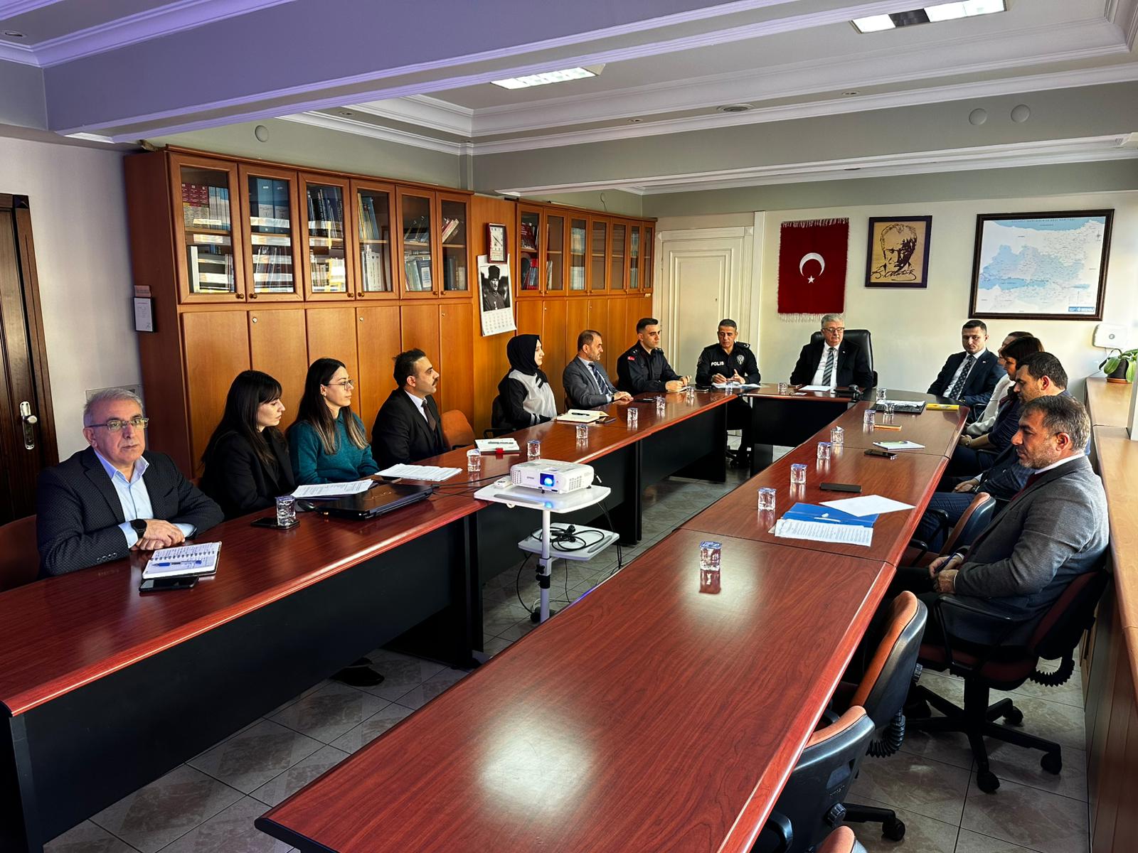 Kandıra İlçesi Coğrafi Alan Sosyal Hizmet Değerlendirme Toplantısı Gerçekleştirildi