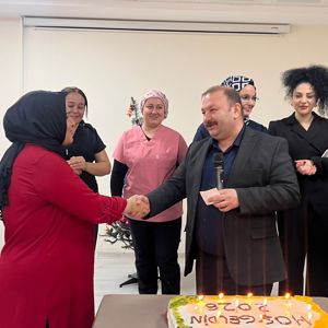 Salihli Huzurevimizde Anlamlı Yıl Sonu Etkinliği Düzenlendi - fotoğraf 2
