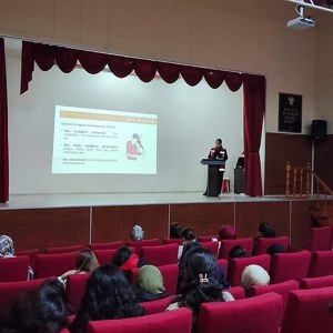 Abana İlçemiz Üniversite Öğrencilerine Aile Eğitim Programı kapsamında Evlilik Öncesi Eğitim - fotoğraf 2