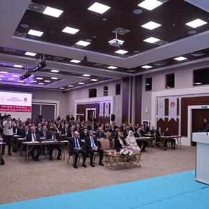 BAKANIMIZ SAYIN MAHİNUR ÖZDEMİR GÖKTAŞ’IN ÖNDERLİĞİNDE İL MÜDÜRLERİ TOPLANTISI GERÇEKLEŞTİRİLDİ - fotoğraf 2