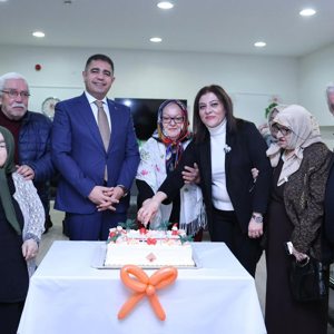 Valimiz Sayın Selçuk Aslan Huzurevi Sakinlerine Yeni Yıl Ziyareti Gerçekleştirildi. - fotoğraf 1