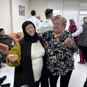 Devrek MYO Aşçılık Bölümü Öğrencileri Sosyal Sorumluluk Projesi Kapsamında Yaşlılarımızı Ziyaret Etmişlerdir. - fotoğraf 3
